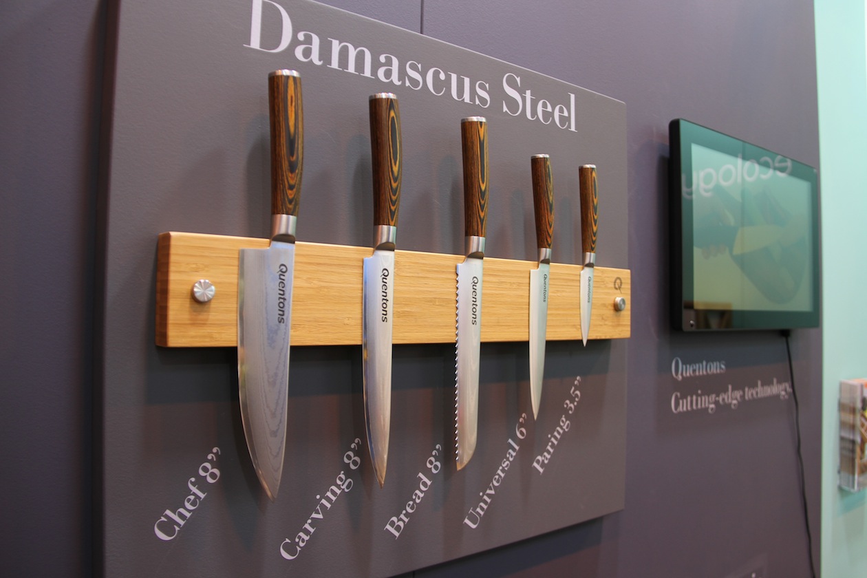 Damascus knives