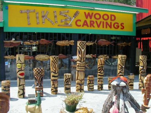 Bamboo Tiki Statue Shop, Hawaii 1959