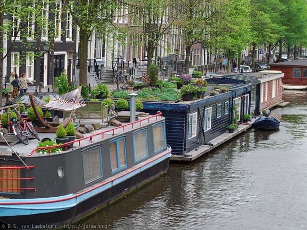 Amsterdam Green Houseboats