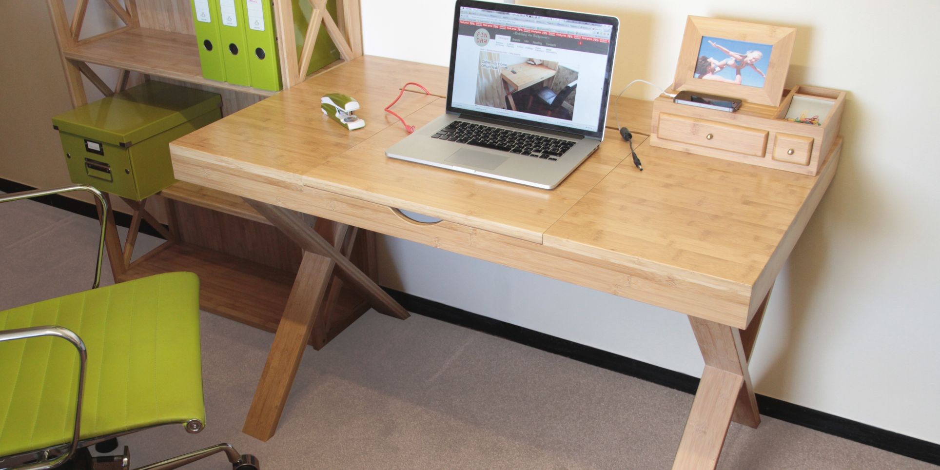 Cable-Tidy Home Office Desk